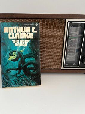 The Deep Range - Arthur C. Clarke